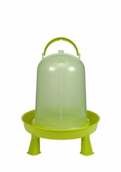 Napáječka z eko plastu Gaun 10 L s nohami (green lemon)